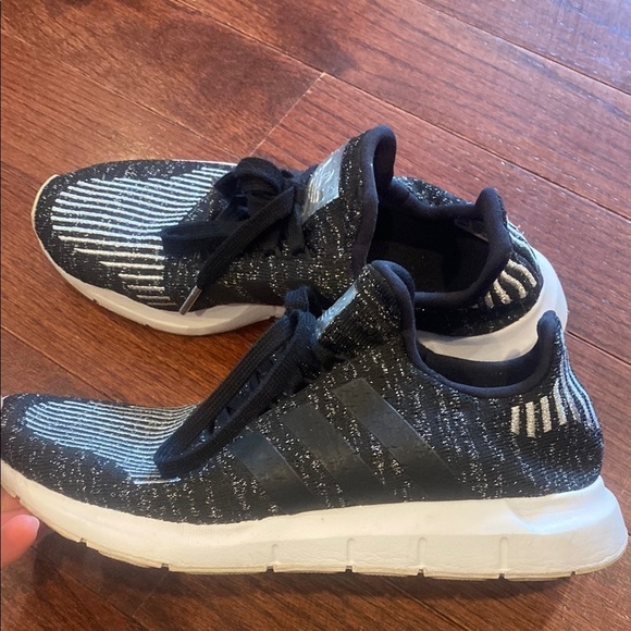 Adidas sparkle sneakers - Picture 1 of 6